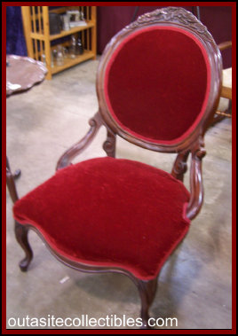 120929_antique_slipper_chair_wingback_elegant_depression_glass_inarco_head_vases001005.jpg